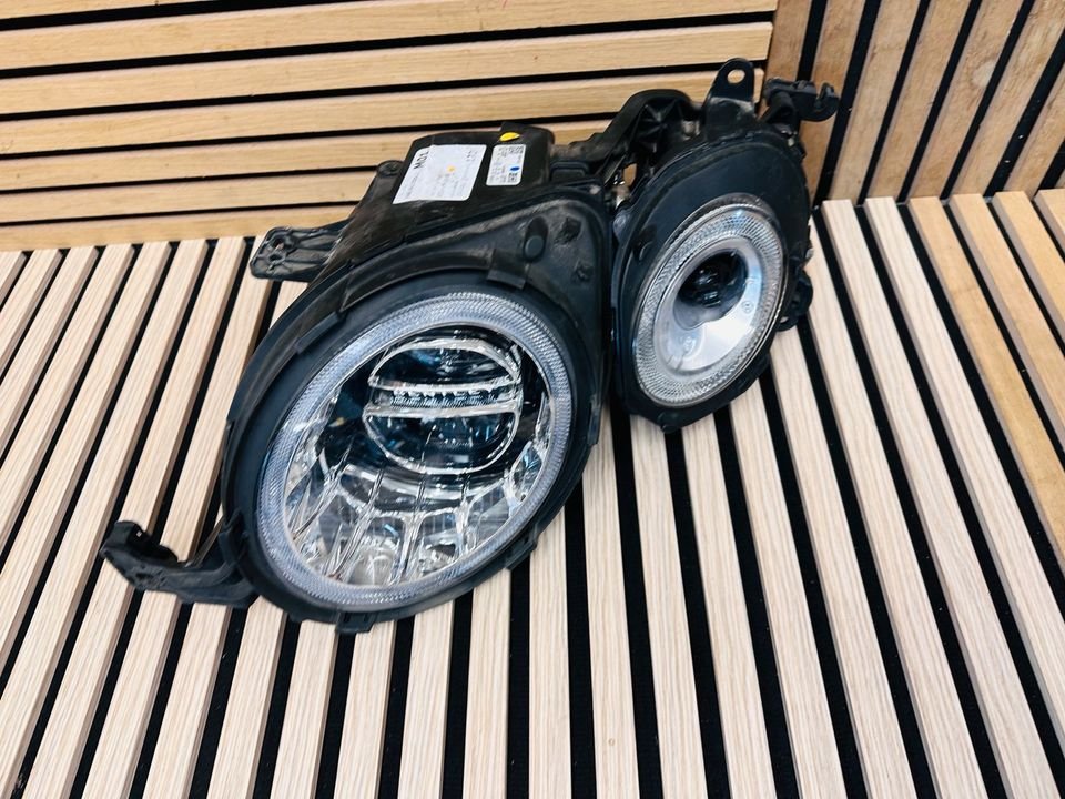 Bentley Bentayga Left Headlight - Image 5