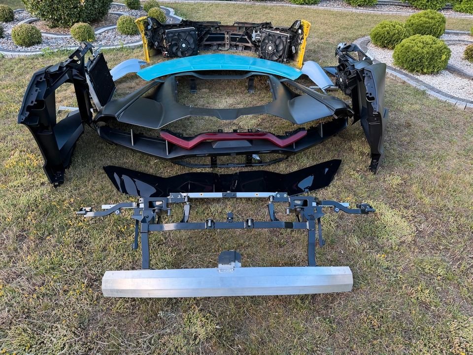 Lamborghini Revuelto front-end parts - Image 2