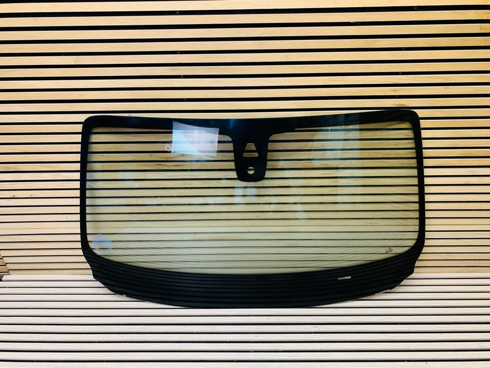 Rolls-Royce Wraith Windscreen - Image 2
