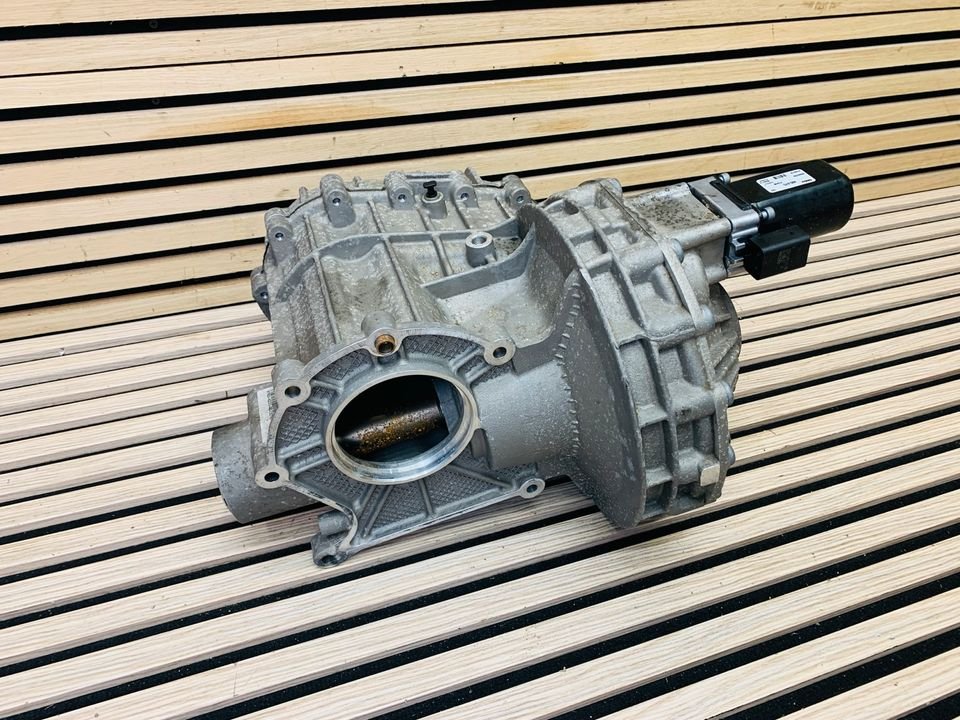 Aston Martin Vantage differential