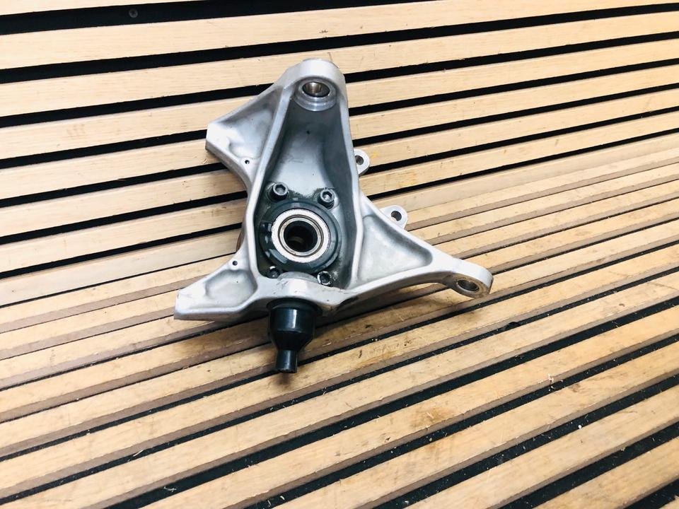McLaren 600LT Rear Right Steering Knuckle Wheel Hub - Image 3