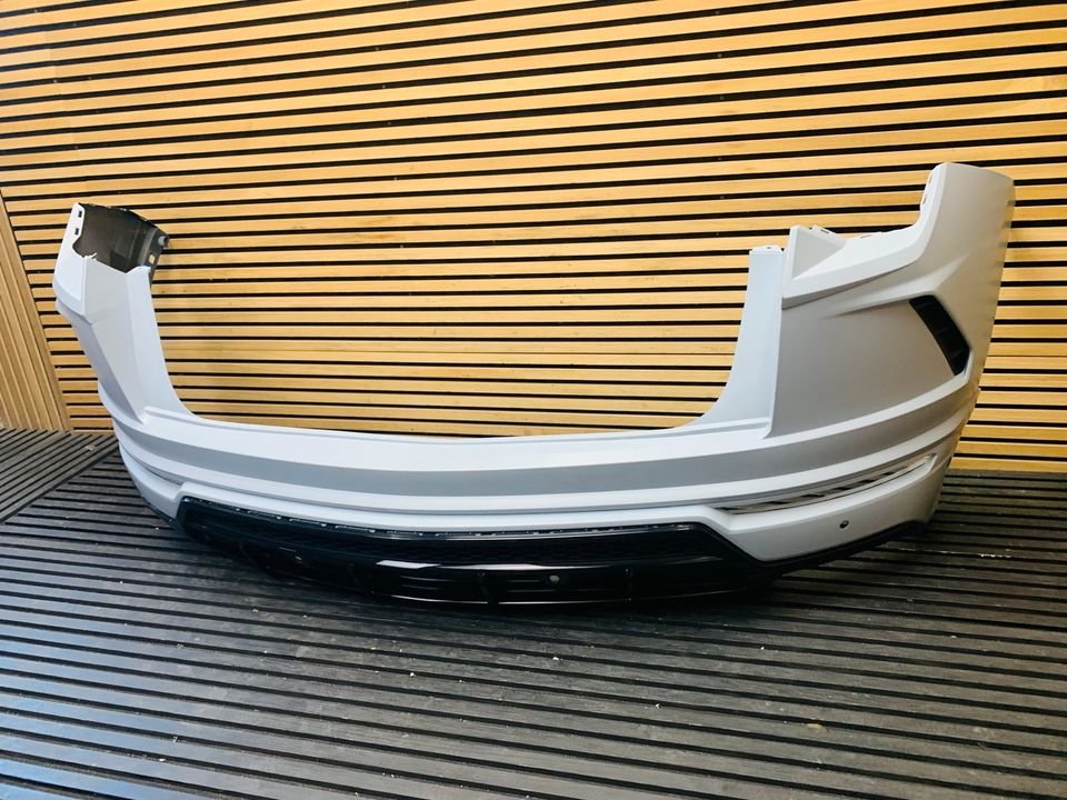 Lamborghini Urus Rear Bumper - Image 3