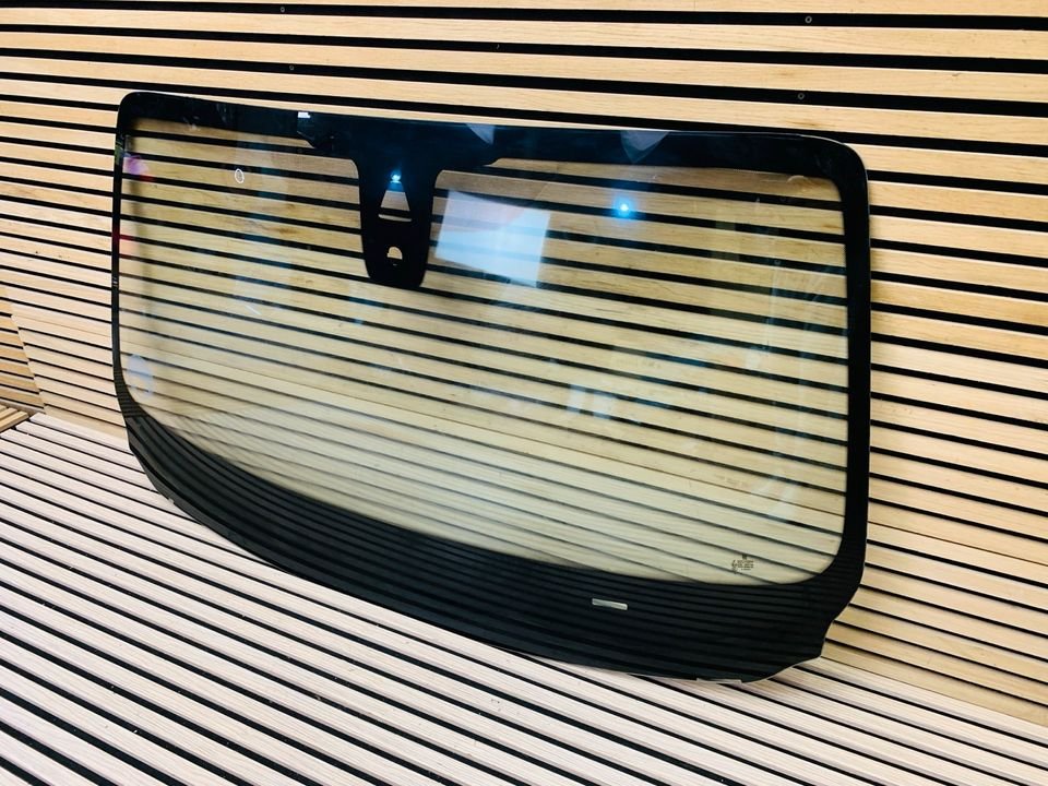 Rolls-Royce Wraith Windscreen - Image 3