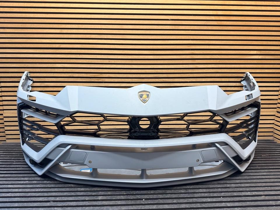 Lamborghini Urus Front Bumper - Image 5