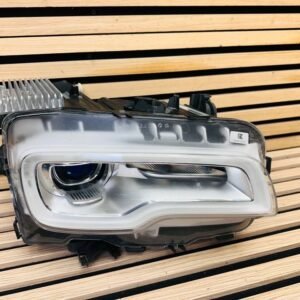 Rolls-Royce Wraith Dawn right headlight