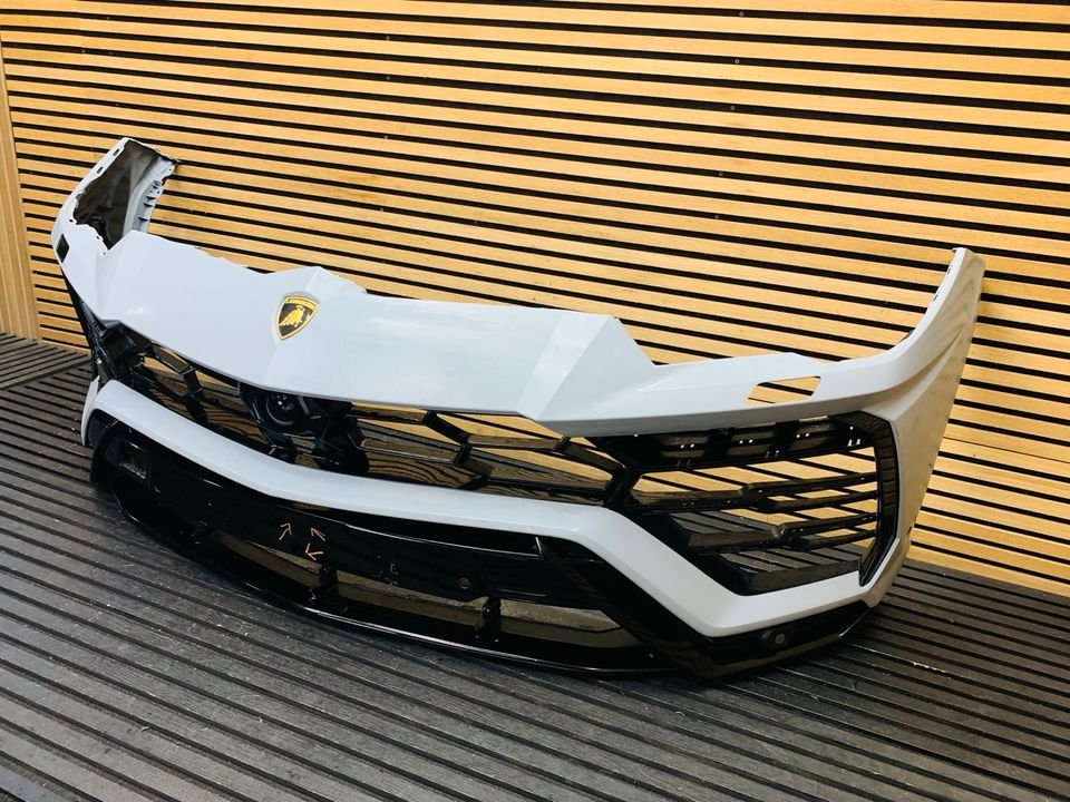 Lamborghini Urus Front Bumper