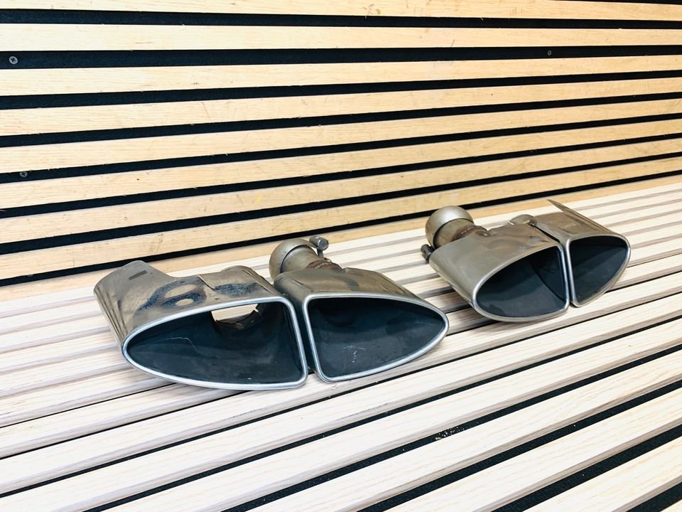 Bentley Bentayga Exhaust Tailpipe Trims