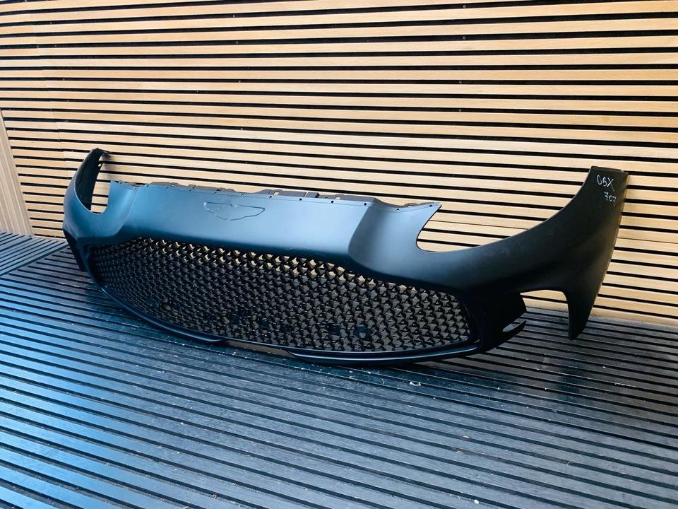 Aston Martin Vanquish Carbon Front Bumper - Image 2