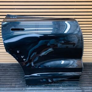 Aston Martin DBX 707 right rear door