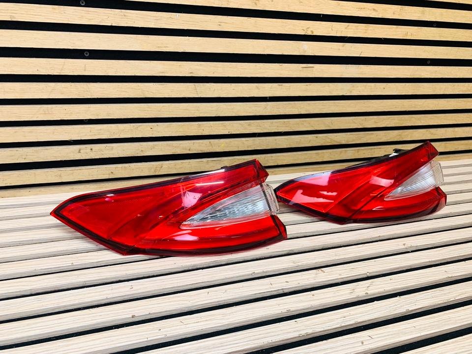 Maserati Levante Left Rear Tail Light