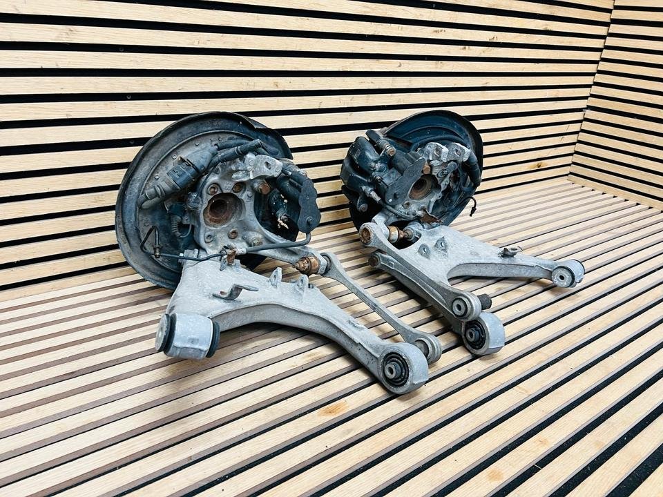 Bentley Continental GT GTC Rear Steering Knuckle - Image 2