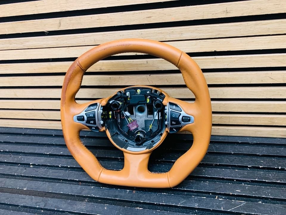 Aston Martin DBS Steering Wheel - Image 2