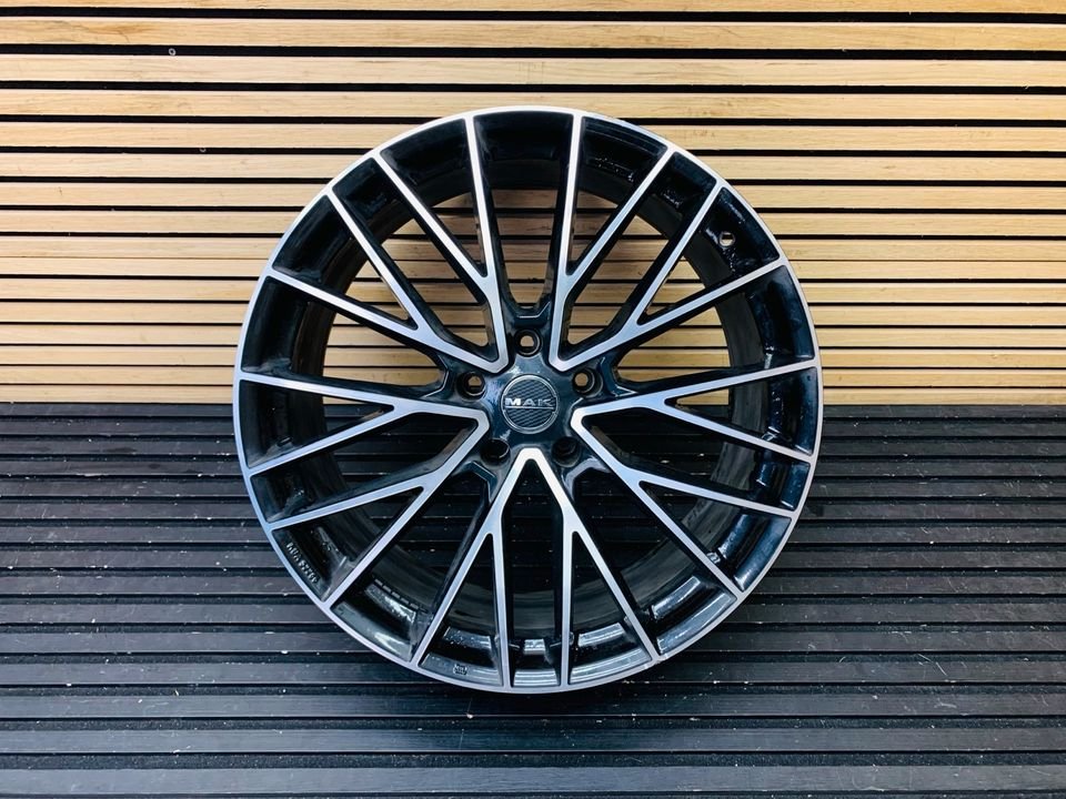 MAK Speciale 22-inch alloy wheel