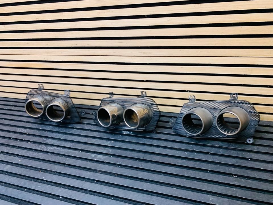 Ferrari Portofino exhaust tailpipe trims - Image 2