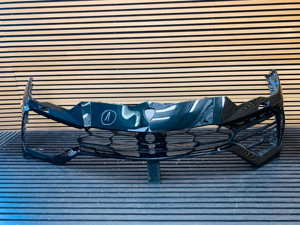 Lamborghini Urus Front Bumper - Image 3