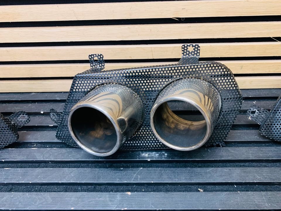Ferrari Portofino exhaust tailpipe trims - Image 3