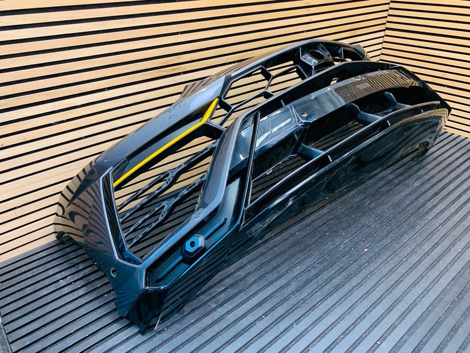 Lamborghini Urus Front Bumper - Image 2
