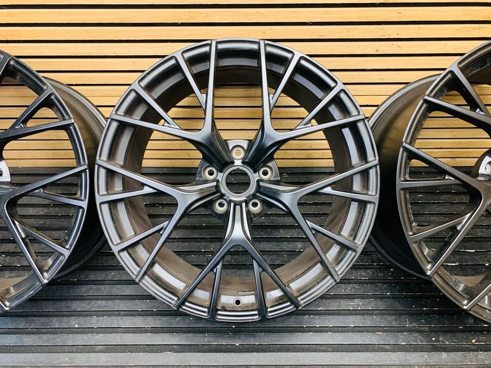 Aston Martin DB12 Vantage 21 Inch Alloy Wheels Set - Image 2