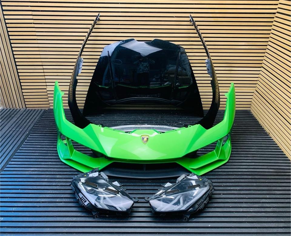Lamborghini Huracán EVO Front Bumper & Headlights
