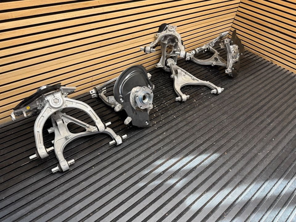 Lamborghini Temerario front and rear axle control arms
