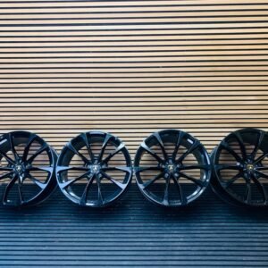 Lamborghini Urus 23-Inch Alloy Wheel Set