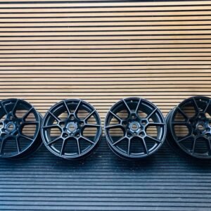 Aston Martin DBX 22 Inch Alloy Wheels Set