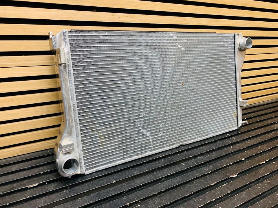 Aston Martin Vanquish Radiator & Oil Cooler