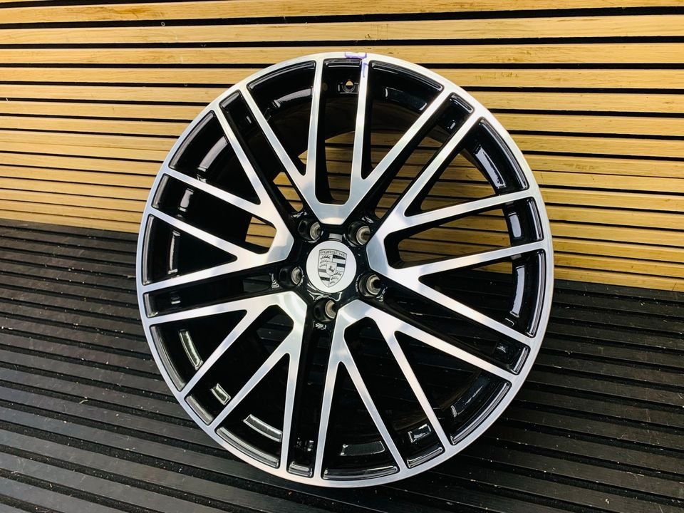 Porsche Cayenne Coupe Rear Alloy Wheel