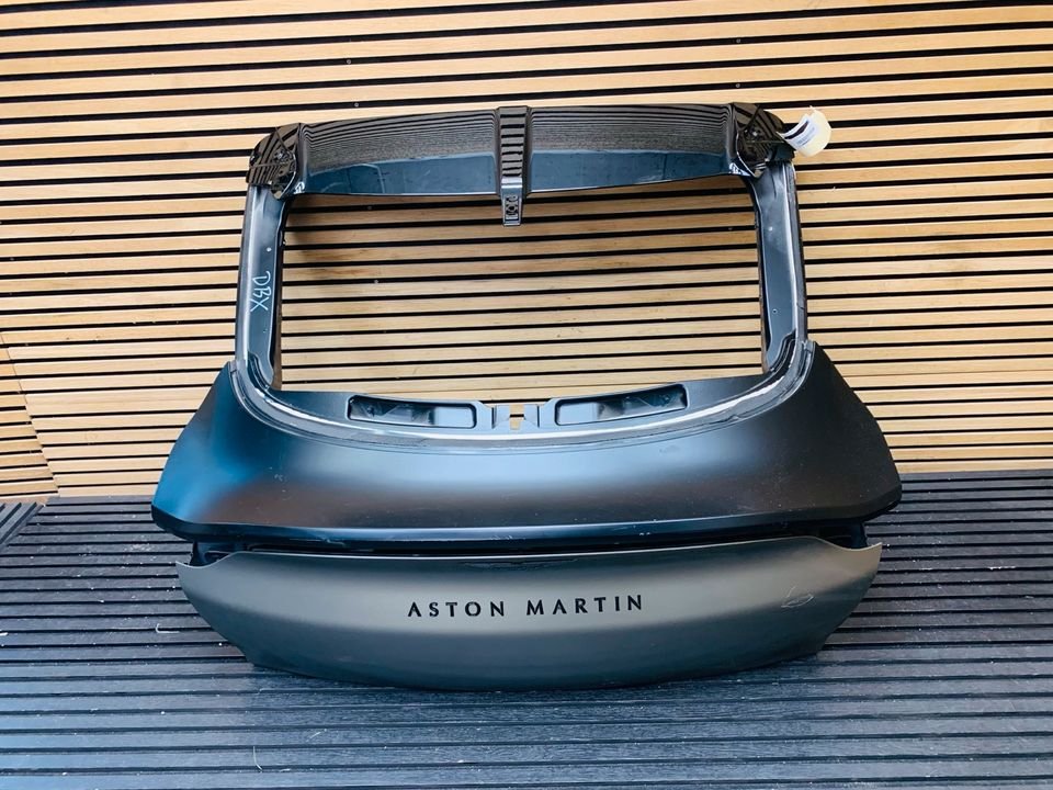 Aston Martin DBX Tailgate - Image 4