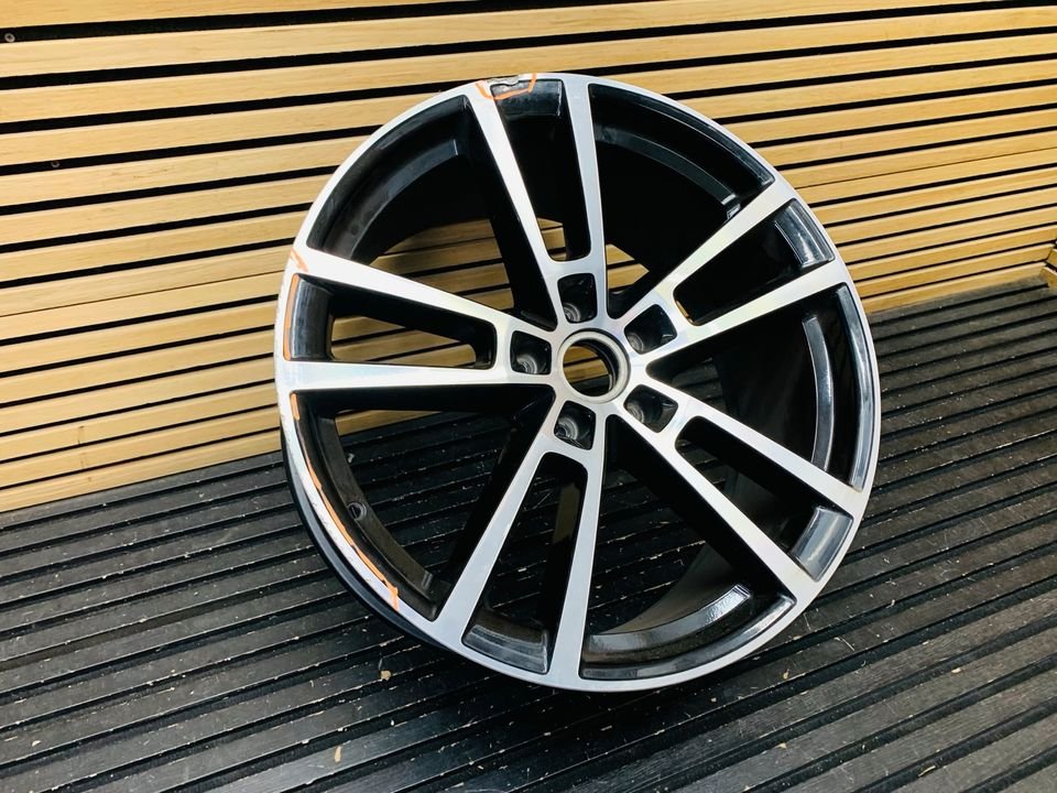 Porsche Cayenne 22-Inch Front Alloy Wheel - Image 3