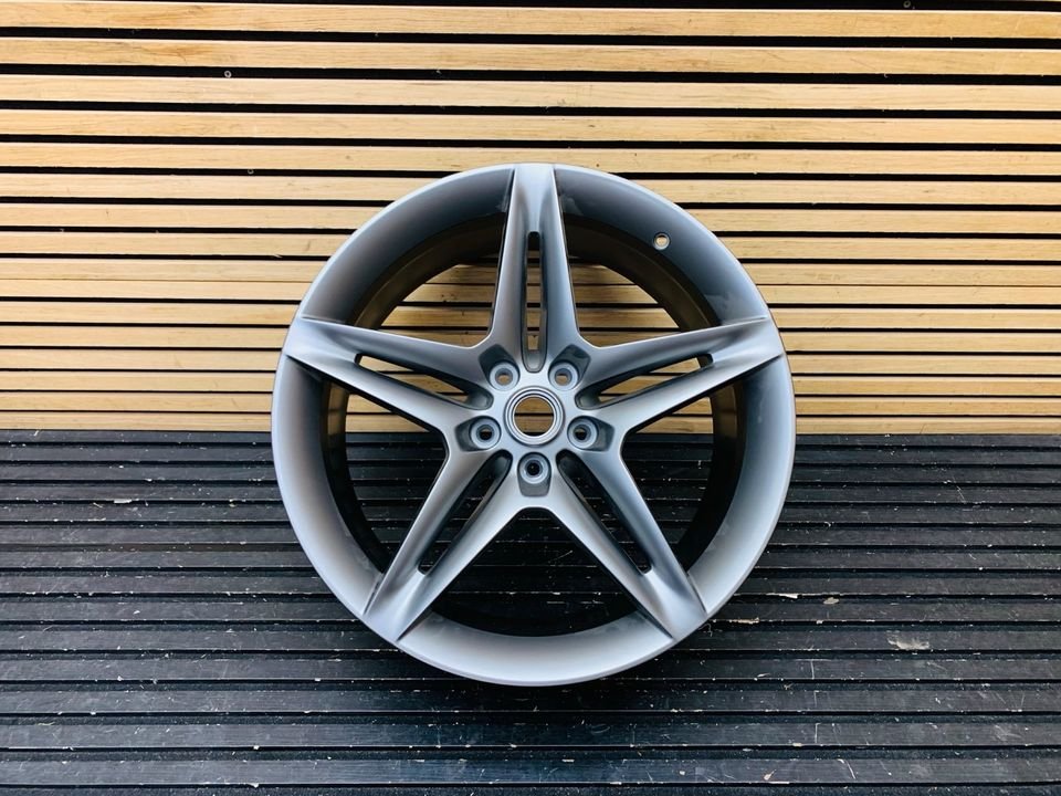 Ferrari SF90 Front Alloy Wheel - Image 3
