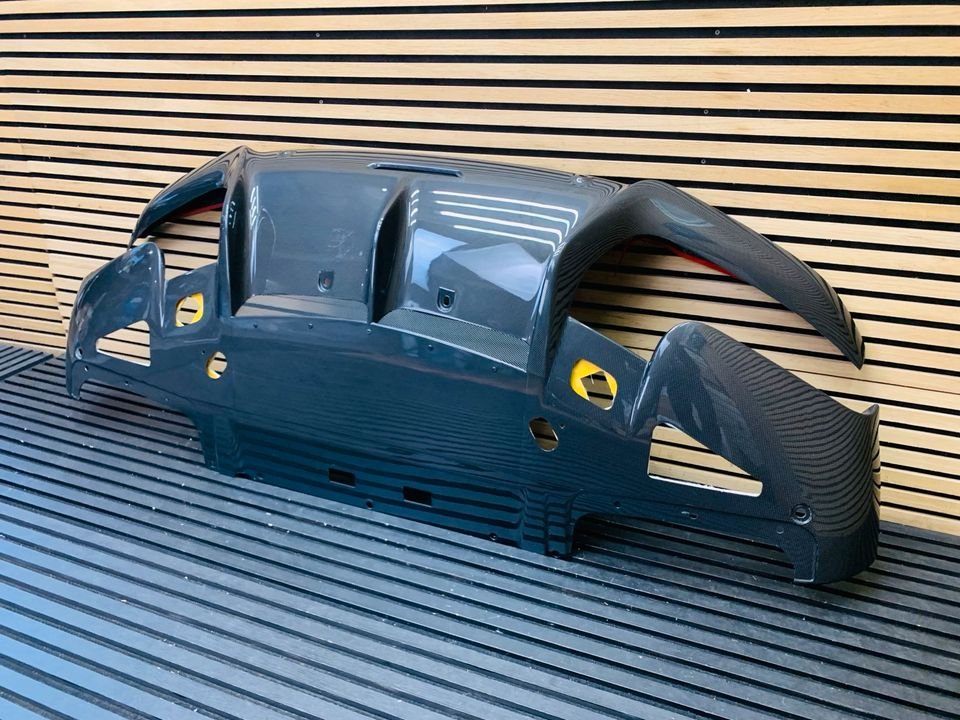 Ferrari Portofino M Carbon Rear Diffuser - Image 2