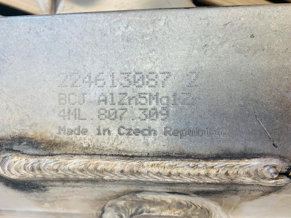 Lamborghini Urus Rear Carrier - Image 4