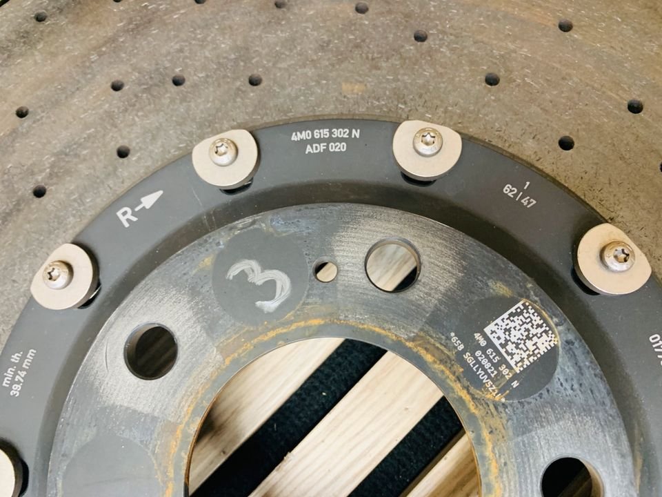 Lamborghini Urus Ceramic Brake Discs - Image 4