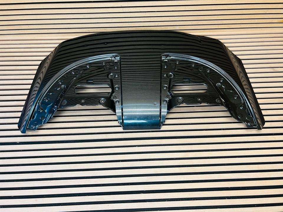 Aston Martin Vantage Convertible Tailgate - Image 3