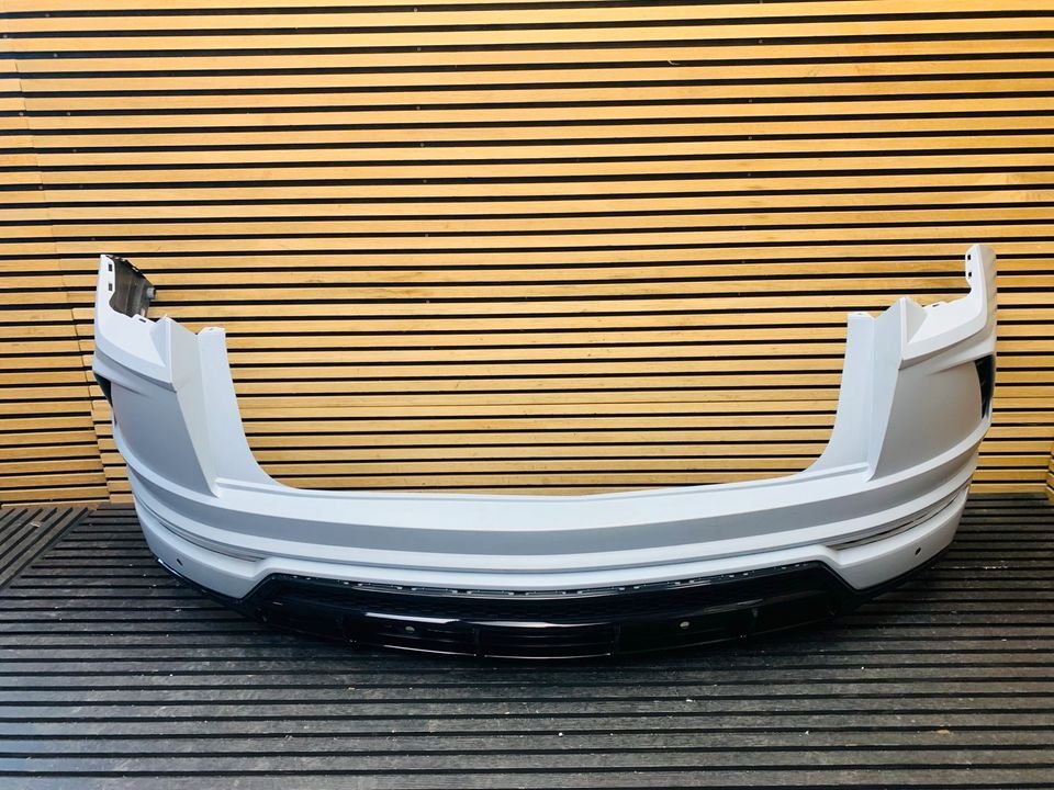 Lamborghini Urus Rear Bumper - Image 4