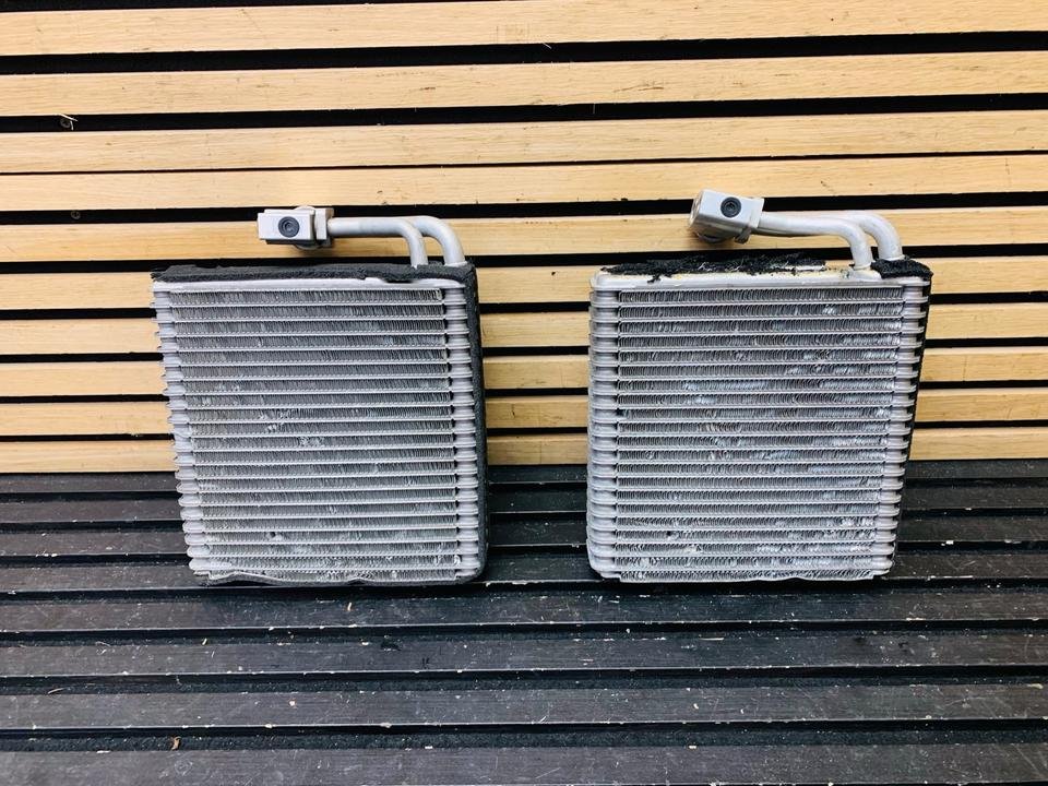 McLaren MP4-12 Radiator