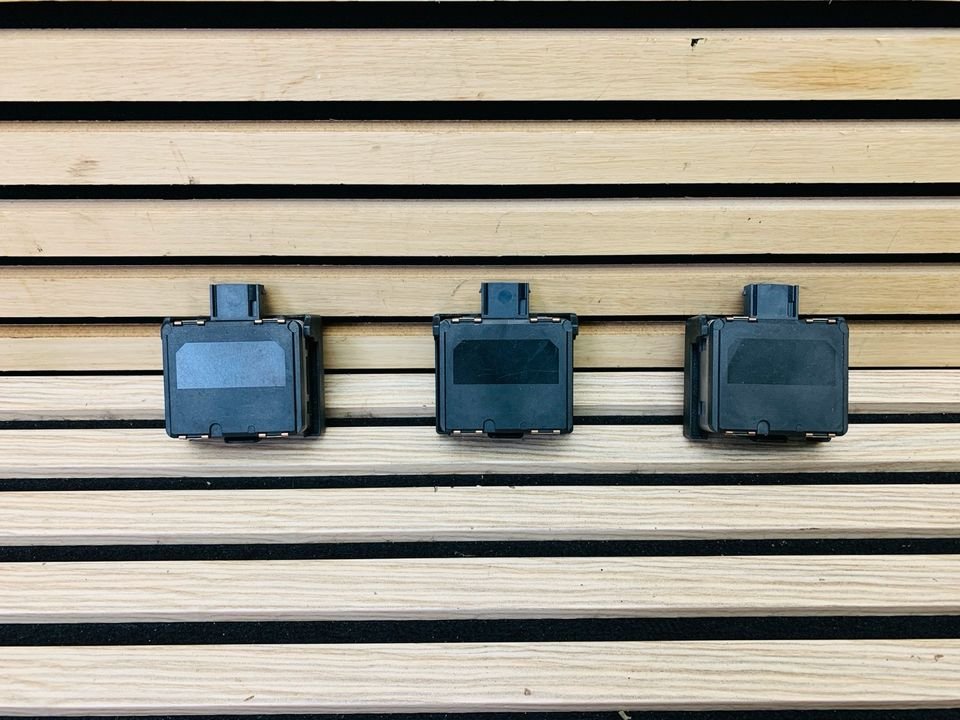 Aston Martin Distronic radar sensor