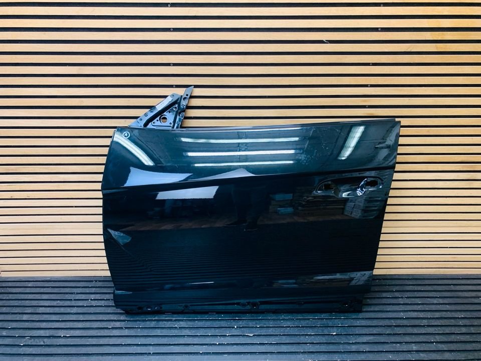 Lamborghini Urus Front Left Door - Image 7