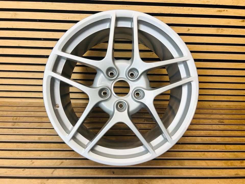 Porsche 997 Carrera S II alloy wheel