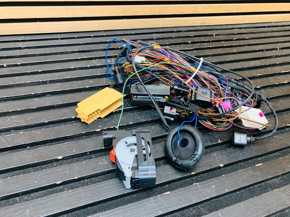 Porsche 992 Wiring Harness Section - Image 2