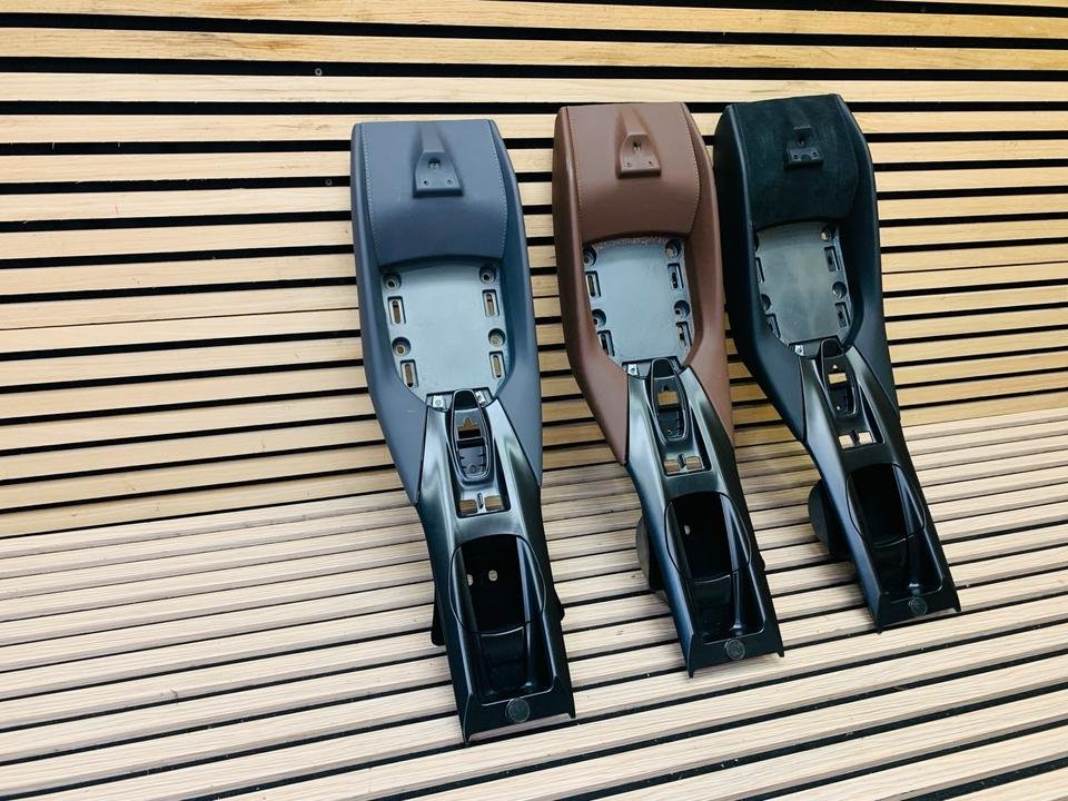 Ferrari 812 F152M GTS Center Console