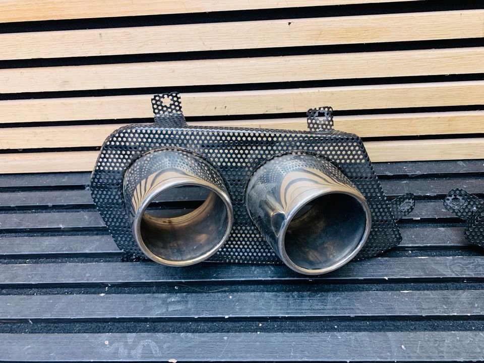 Ferrari Portofino exhaust tailpipe trims - Image 4