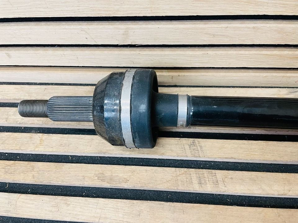 Aston Martin Vantage DB11 Driveshaft - Image 5