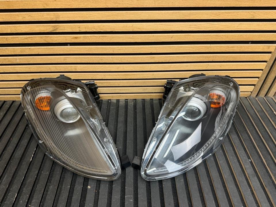Ferrari F430 Scuderia Carbon Headlight