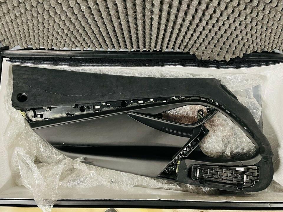 McLaren 720S door trim panel