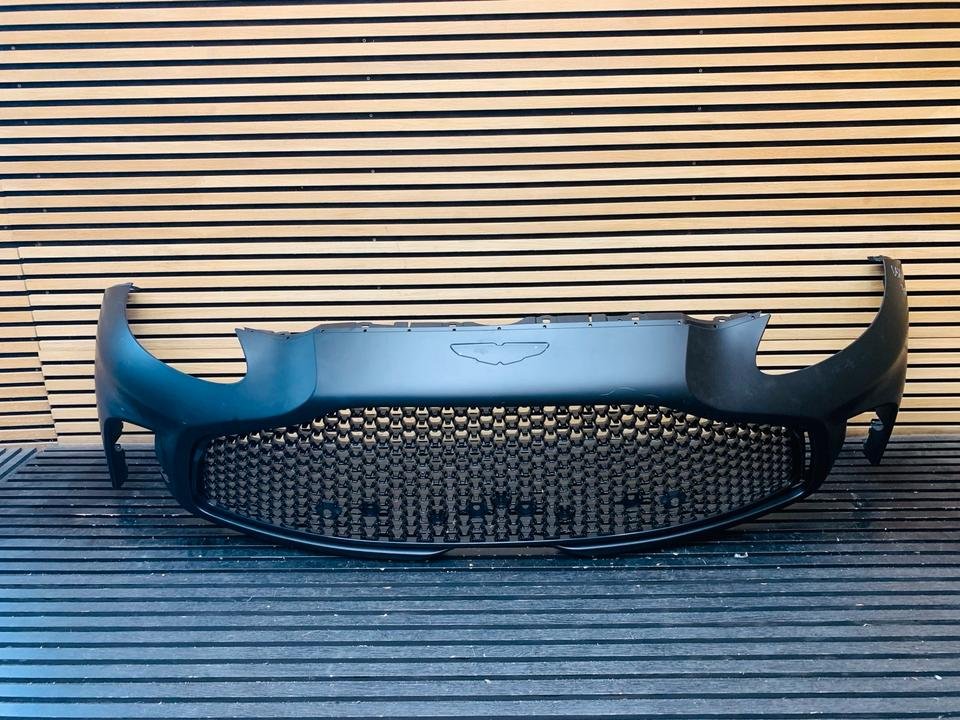 Aston Martin Vanquish Carbon Front Bumper - Image 7