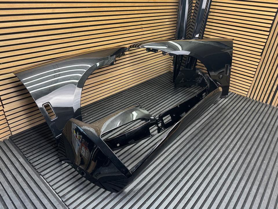 Rolls-Royce Cullinan Front & Rear Fenders and Bumpers