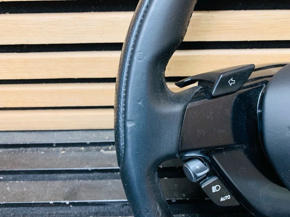 Ferrari SF90 Steering Wheel - Image 5