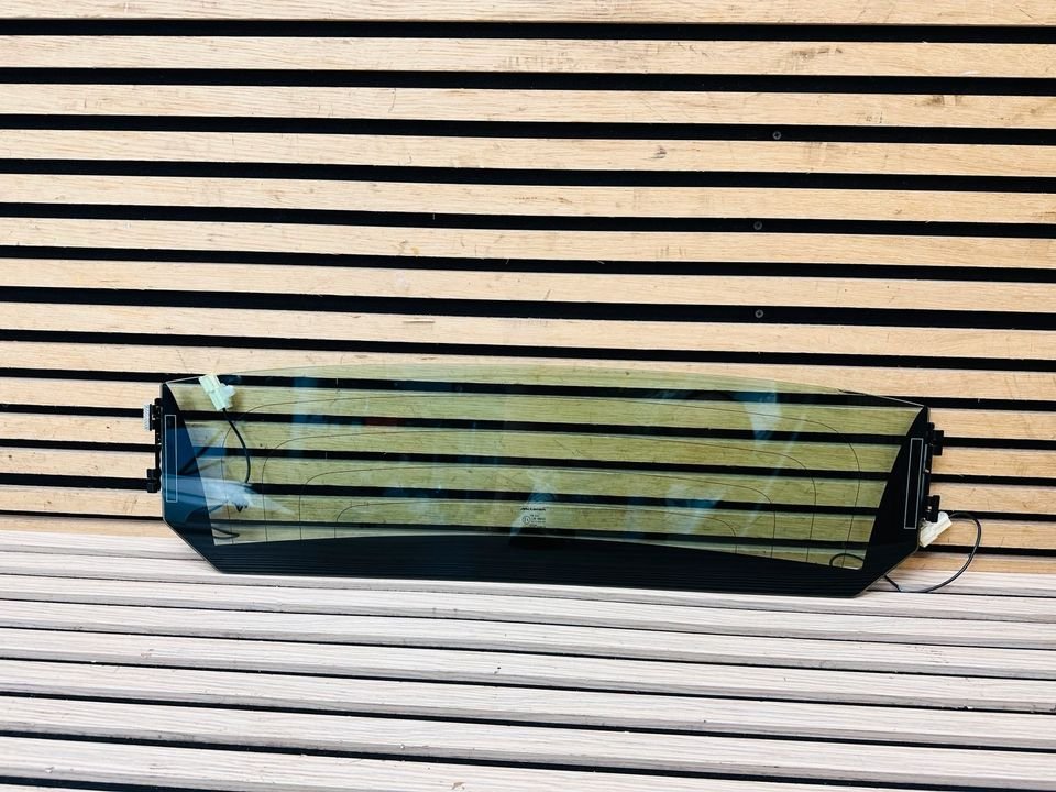 McLaren 650S Spider Rear Window Glass - Image 6